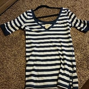 Women's Hollister shirt
